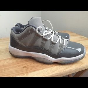 Cool grey 11 low